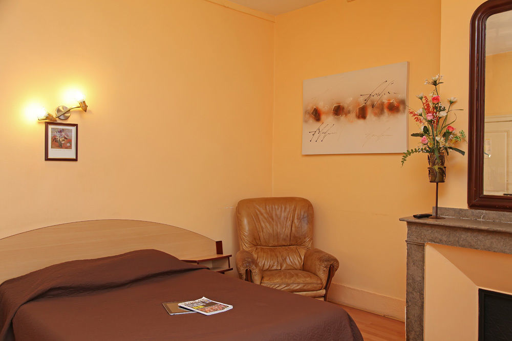 Le Terminus D'Albi Hotel Exterior photo